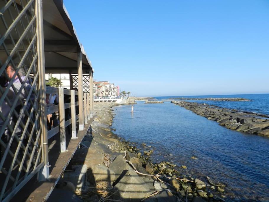 Sea View, In The Old Town Santo Stefano Al Mare Apartment Ngoại thất bức ảnh